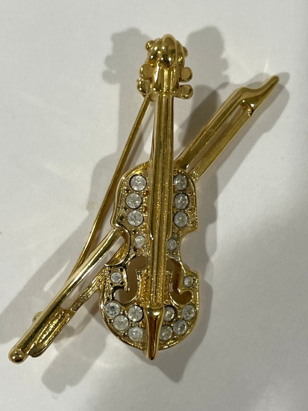 Vintage Gold-Tone & Rhinestone Violin w/ Bow Pin / Brooch Approx 1.75"T Music